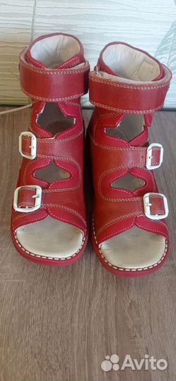 Ортопедические сандали