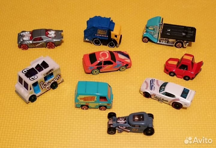 Hot wheels машинки