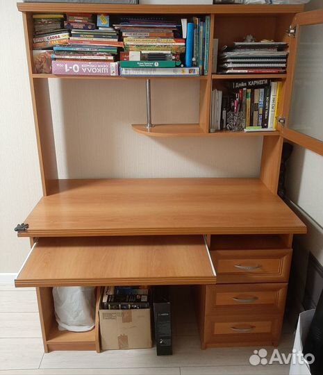 Компьютерный стол