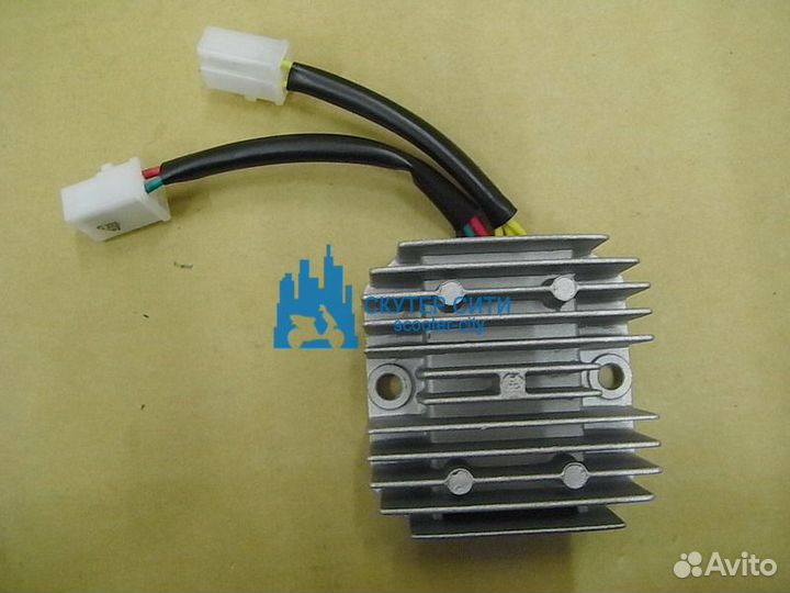 Реле регулятор напряжения SYM Joyride 200/Jeteurox