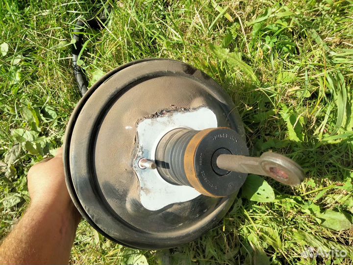 Вакуумный усилитель тормозов Jeep Liberty