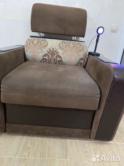 Диван и кресло
