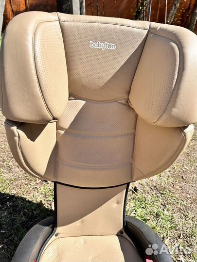 Детское кресло в машину