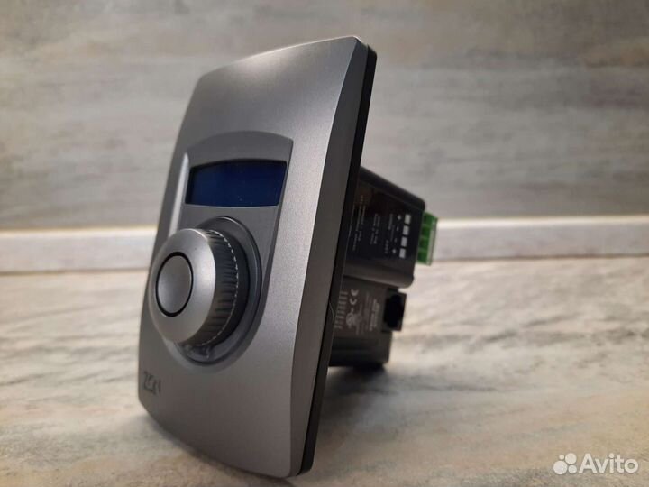 ZAC-30 контроллер усилитель