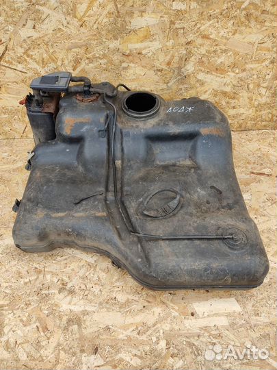 Бензобак dodge intrepid