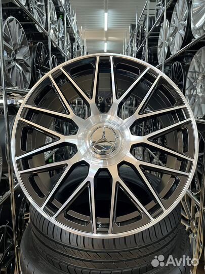 Разноширокие диски R19 5*112 Mercedes-Benz AMG