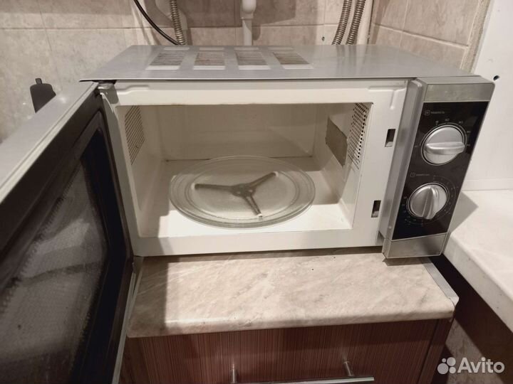 Микроволновая печь