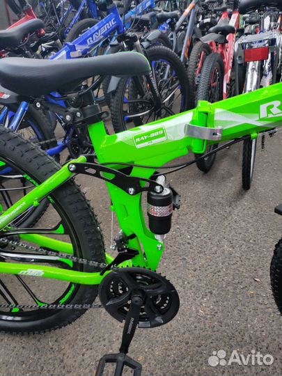 Велосипед на литых дисках