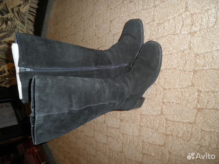 Женские зимние замшевые сапоги