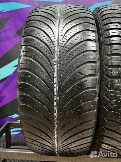 Goodyear Vector 4Seasons Gen-2 235/55 R17