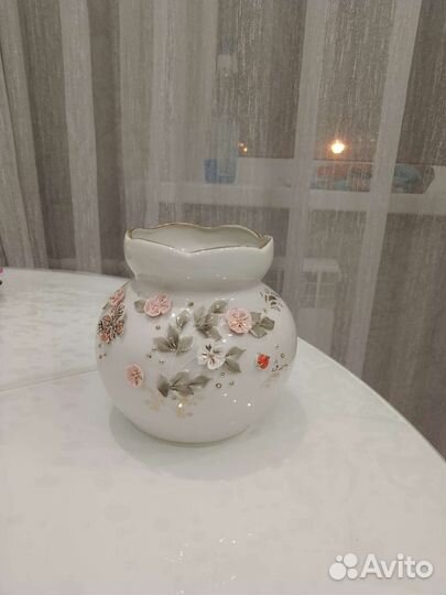 Фарфоровая вазочка, hand made