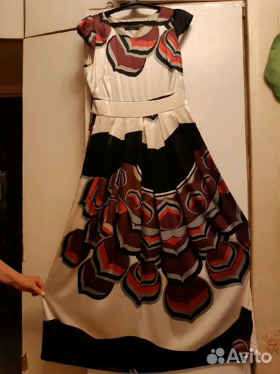 Платье вечернее шелковое