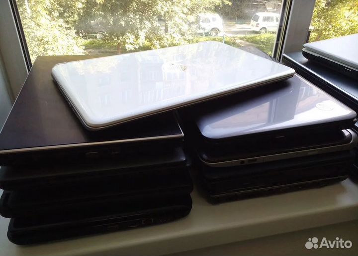 Ноутбуки продаются в связи с закрытием офиса