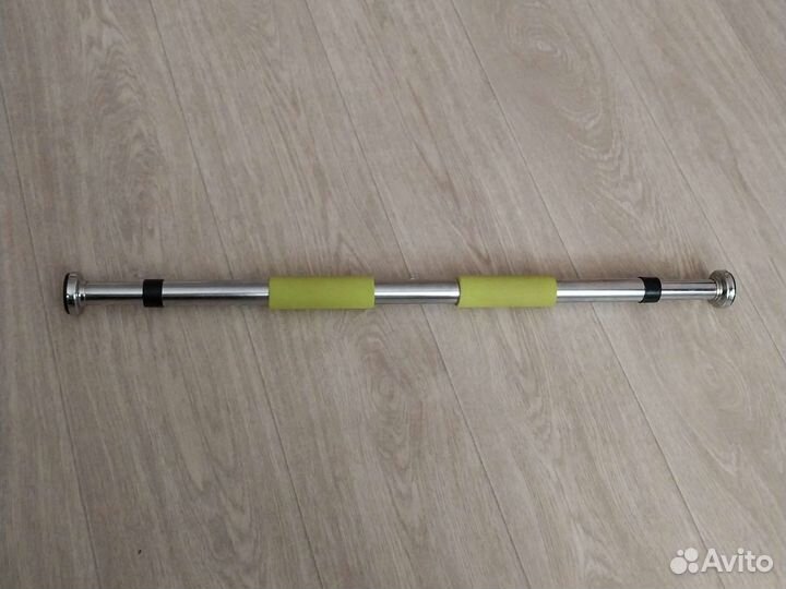 Тренажёр и турник распорный