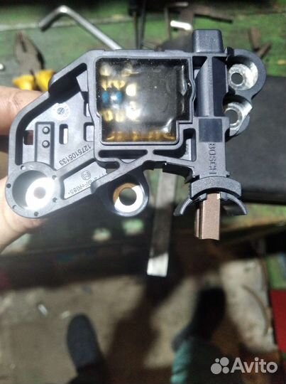 Регулятор напряжения