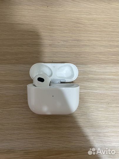 Airpods 3 кейс, левый наушник