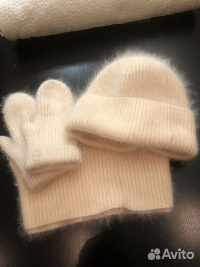 Вязаный комплект(шапка,снуд,варежки)