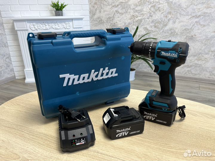 Шуруповерт Makita