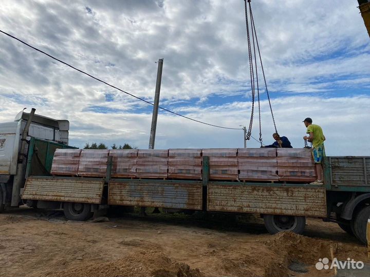 Кирпич строительный. Доставка