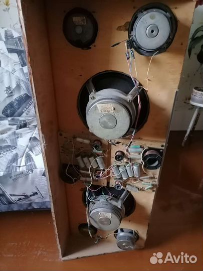 Акустические колонки в автомобили