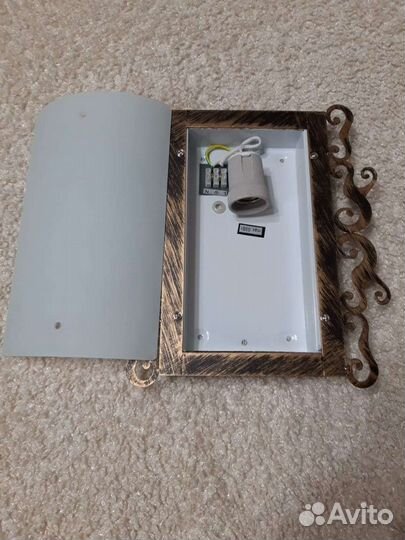 Светильник потолочный и настенный