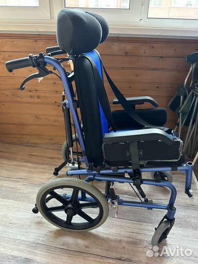 Кресло-коляска инвалидная 