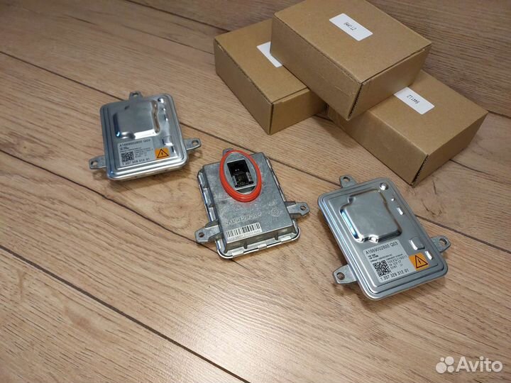 Блок розжига ксенона BMW Mersedes w204 A1669002800