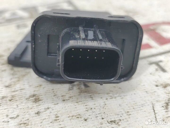 Датчик открытия двери передний правый Toyota