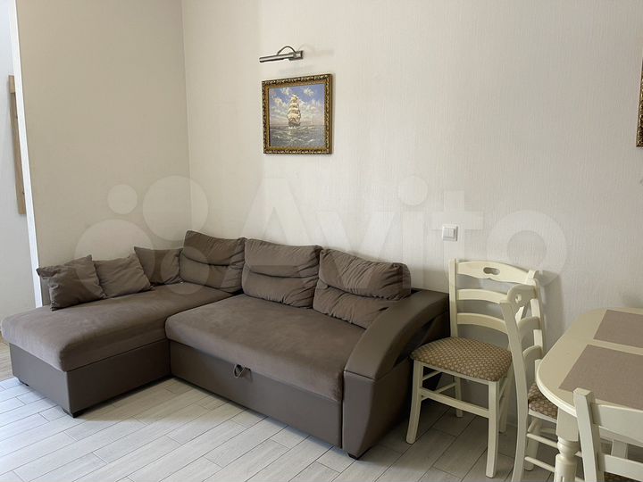 2-к. квартира, 72 м², 1/3 эт.