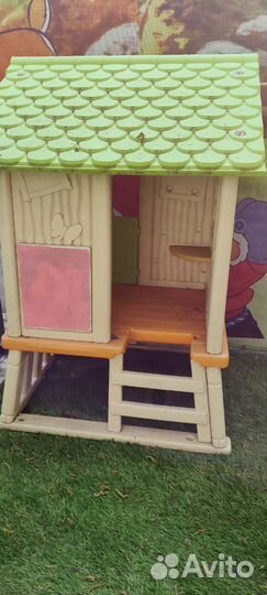 Детский игровой домик с качелями