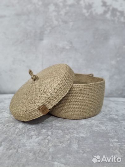 Корзинка из джута с крышкой