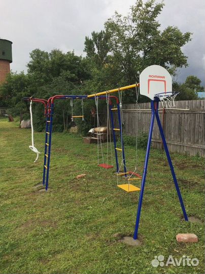 Детский уличный спортивный комплекс