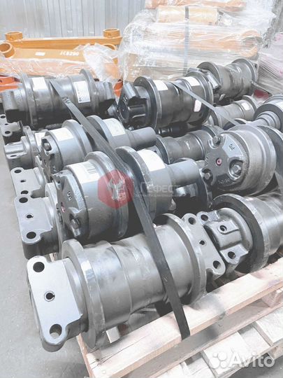 Каток поддерживающий EX300LC-3 9062405