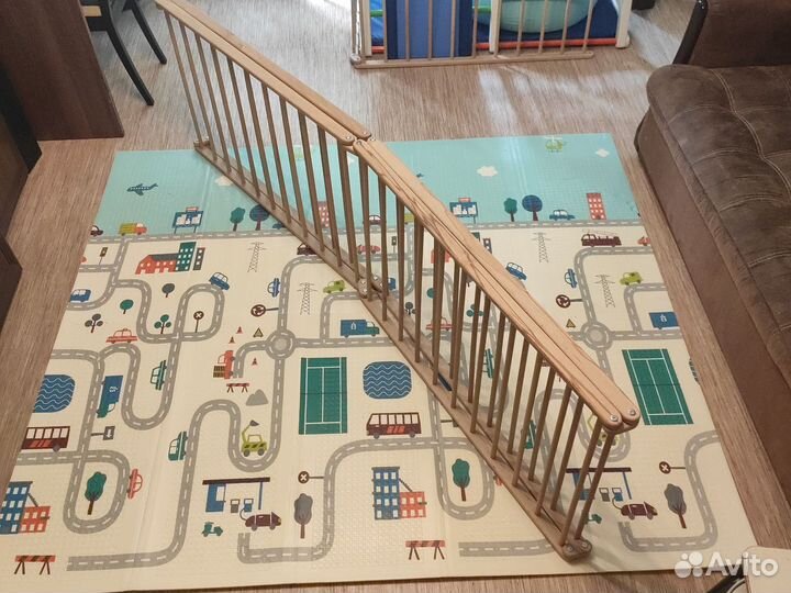 Манеж деревянный