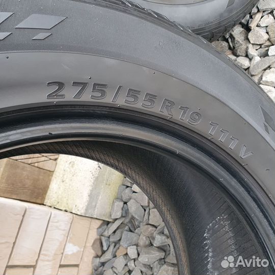 Kumho Crugen Premium KL33 275/55 R19