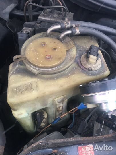 Бачок омывателя mercedes w210