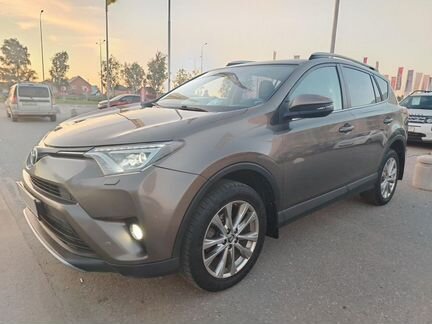 Toyota RAV4 2.2 AT, 2018, 201 378 км