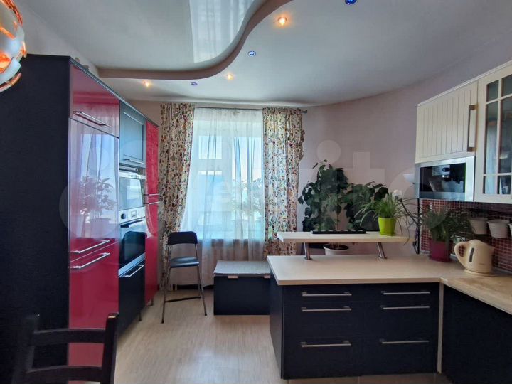 2-к. квартира, 96 м², 4/4 эт.