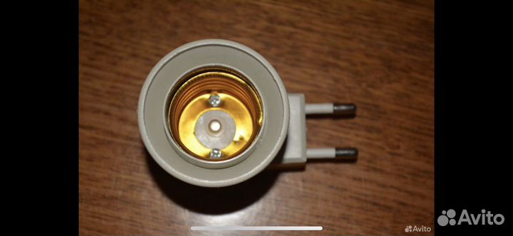 Патрон с вилкой и выключателем