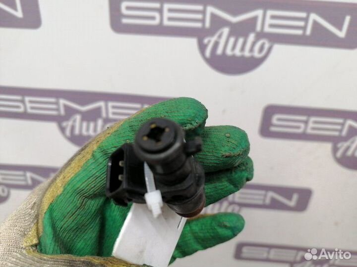 Форсунка Honda Civic FD1 FD7 R18A R18A1 R18A2