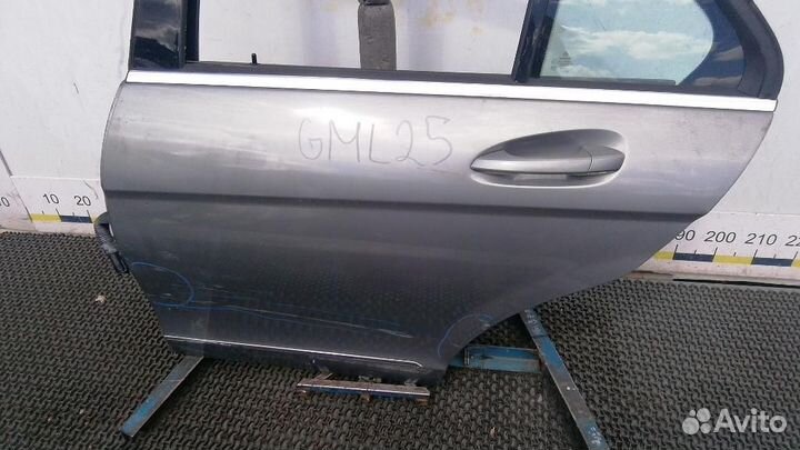 Дверь задняя левая Mercedes-Benz C-Class