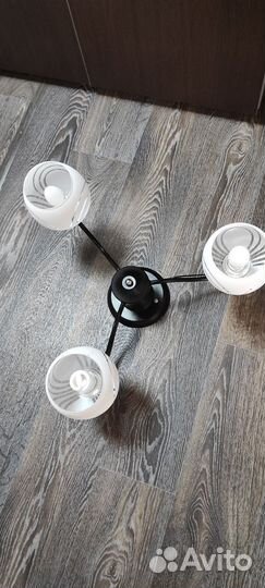 Люстра потолочноя