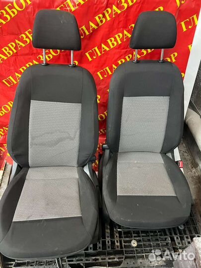 Сиденья на volkswagen polo