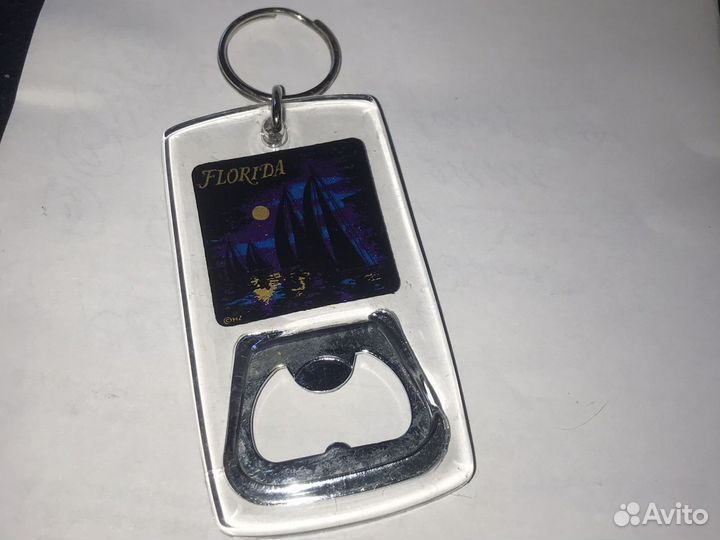 Брелок - открывалка для пива