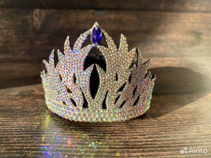 Корона на шишку для художественной гимнастики