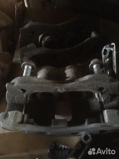 Суппорта Фольксваген Амарок