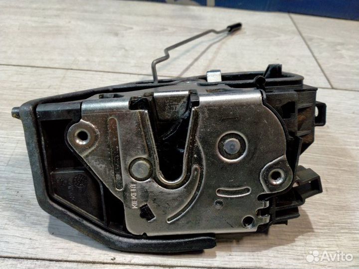 Замок двери задний левый Bmw 525I Левый Руль