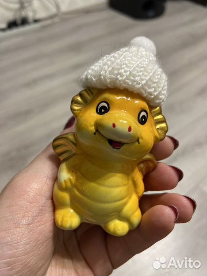 Статуэтка дракон