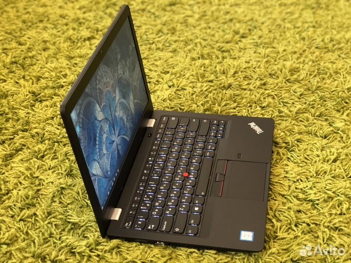 13.3 Lenovo ThinkPad 13 i3 7100 2.4ghz NEW