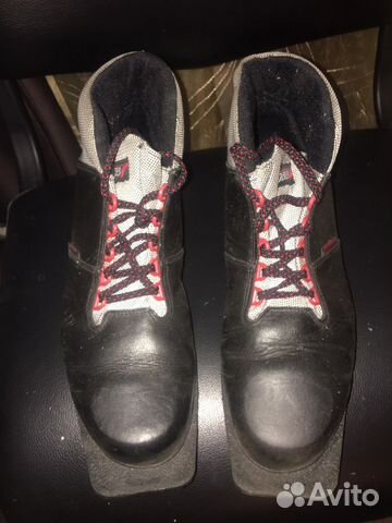 Лыжные ботинки